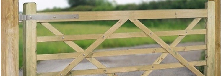 Wooden Farm Yard / Field Gates