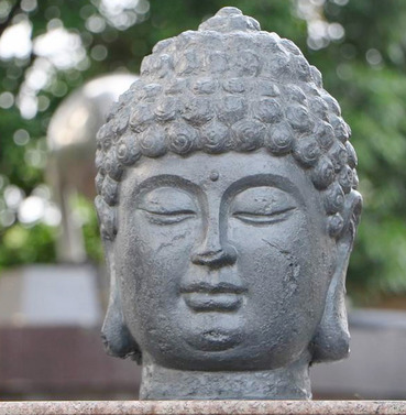 Buddha Head in Grey Charcoal Effect