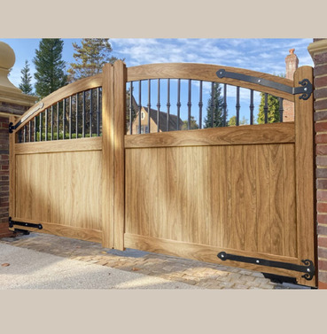 Aluminium Executive Style Double Partial Privacy Bell-Curved Top Driveway Gates - Wood Effect - Size Option