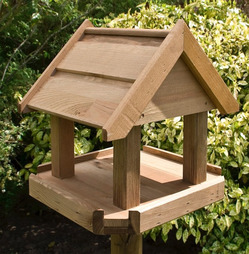 Bisley Bird Table - Wooden Bird Table and Stand