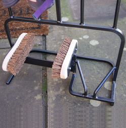 Wellington Boot or Shoe Cleaning and Storage Rack 